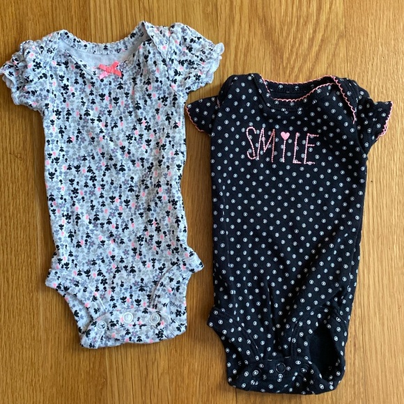 Preemie Carter’s Short Sleeve Onesie Bodysuit Set - Picture 1 of 4